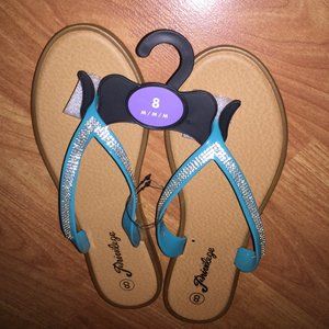 Privilege Size 8 Rhinestone Ladies Slippers